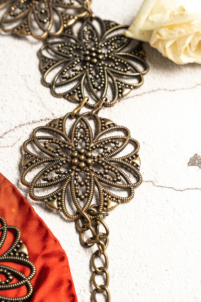 Metal Medallion Chain Belt – 1980s Vintage